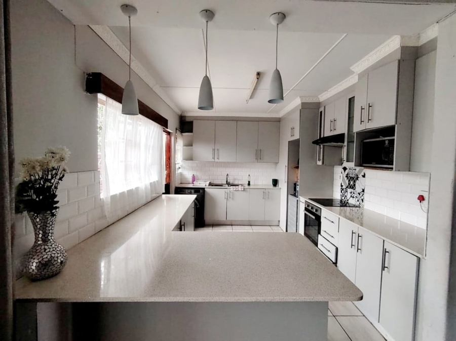 4 Bedroom Property for Sale in Amalinda Eastern Cape